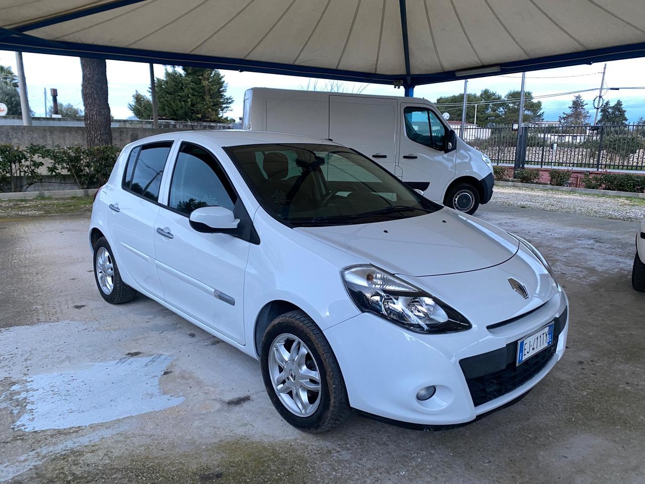 Renault Clio 1.2 16V 5 porte Dynamique--- KM CERTIFICATI ---PER NEOPATENTATI