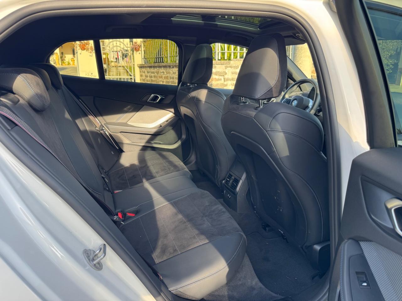 Bmw 118 118d 5p. MSport Pro tetto panoramico harman /kardon garanzia