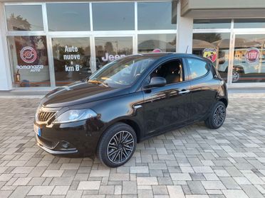 Lancia Ypsilon 1.0 FireFly 5 porte S&S Hybrid Ecochic Gold