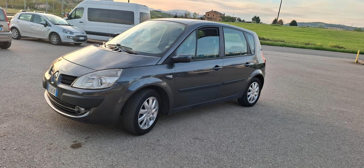 Renault Scenic Scénic 1.5 dCi 110CV Confort