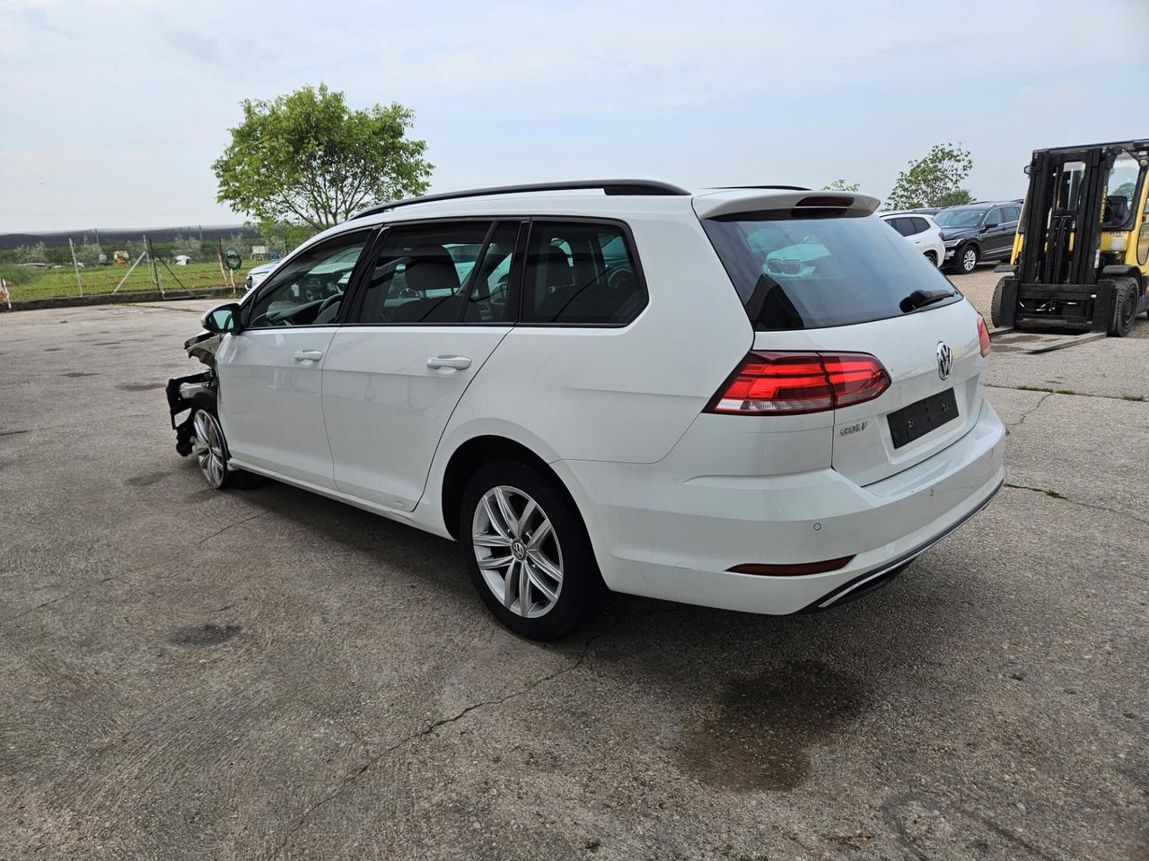 Volkswagen Golf Variant 1.6 tdi 115cv INCIDENTATA