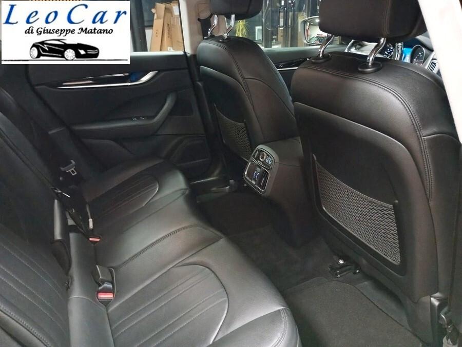 Maserati Levante V6 Diesel AWD Granlusso (Motore sostituito NUOVO a 120.000 km)