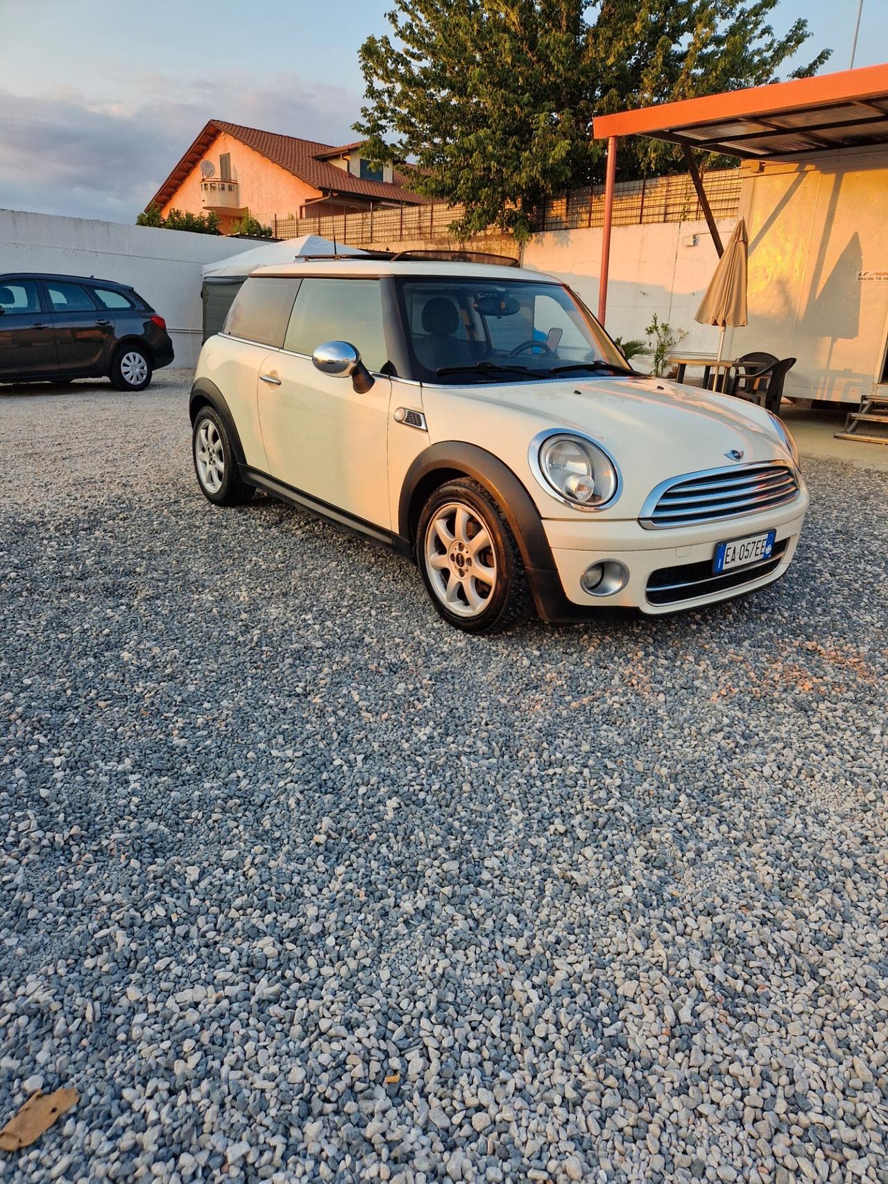 Mini Mini 1.6 16V Cooper D 50 Mayfair