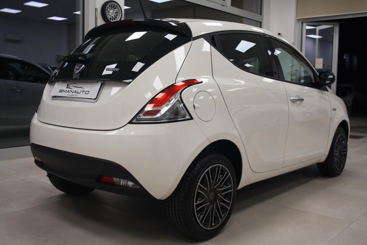 LANCIA YPSILON 1.0 HYBRID 70CV SILVER *2023