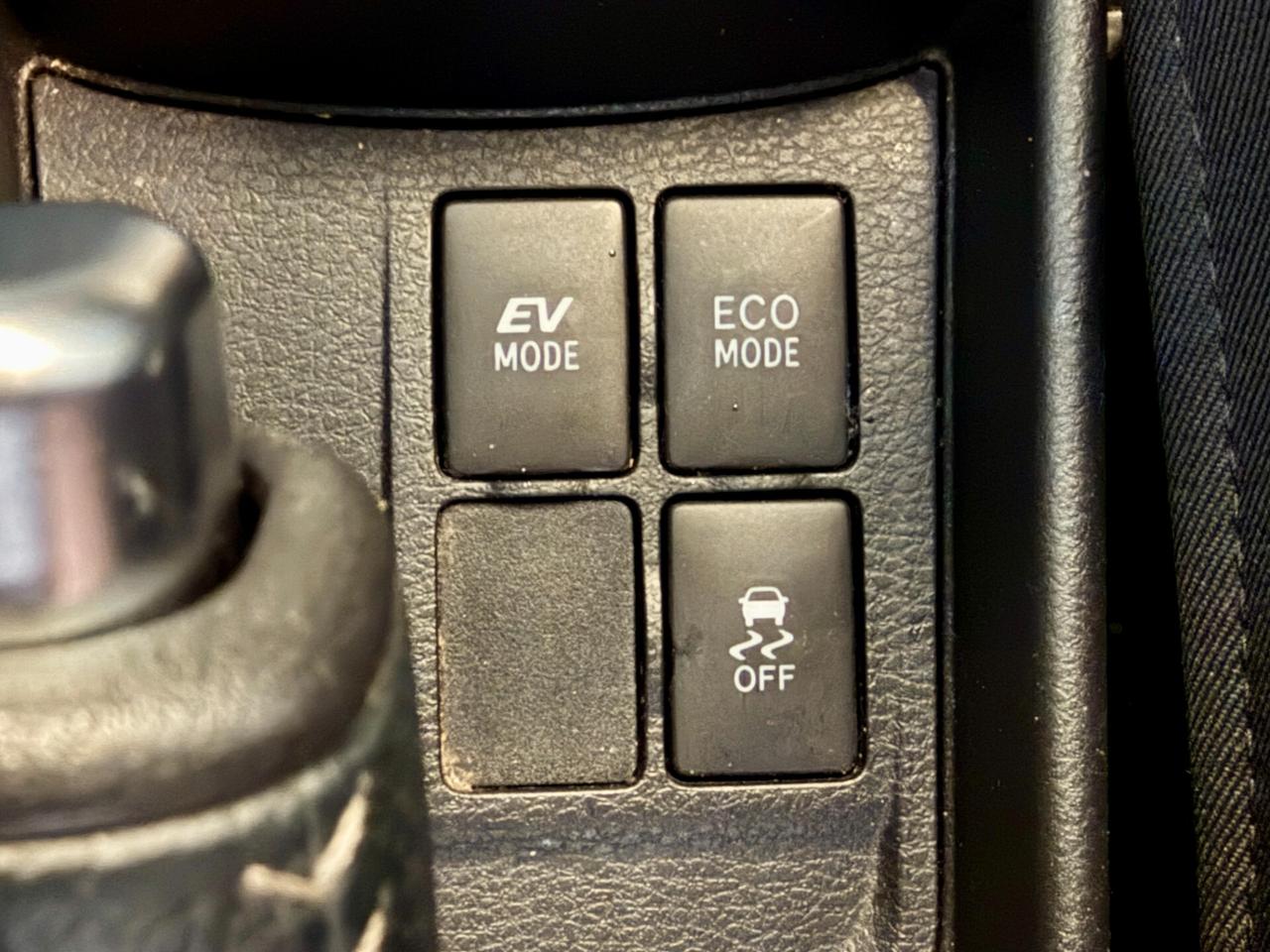 Toyota Yaris 1.5 Hybrid Active-CAMBIO AUTOMATICO-NEOPATENTATI-