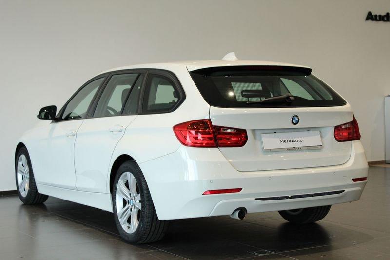 BMW Serie 3 (F30/F31) 318D TOURING SPORT