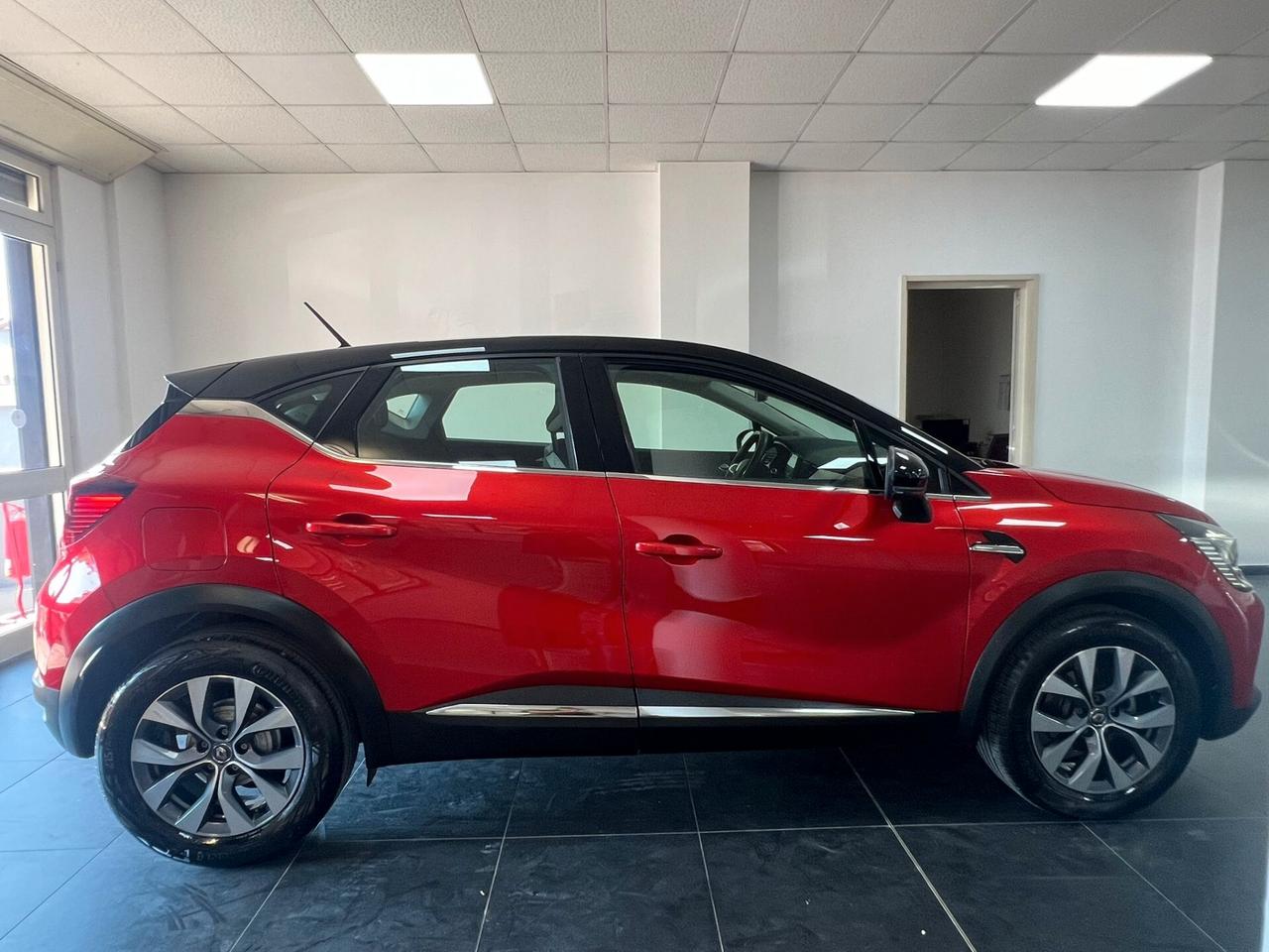 Renault Captur TCe 12V 100 CV Intens