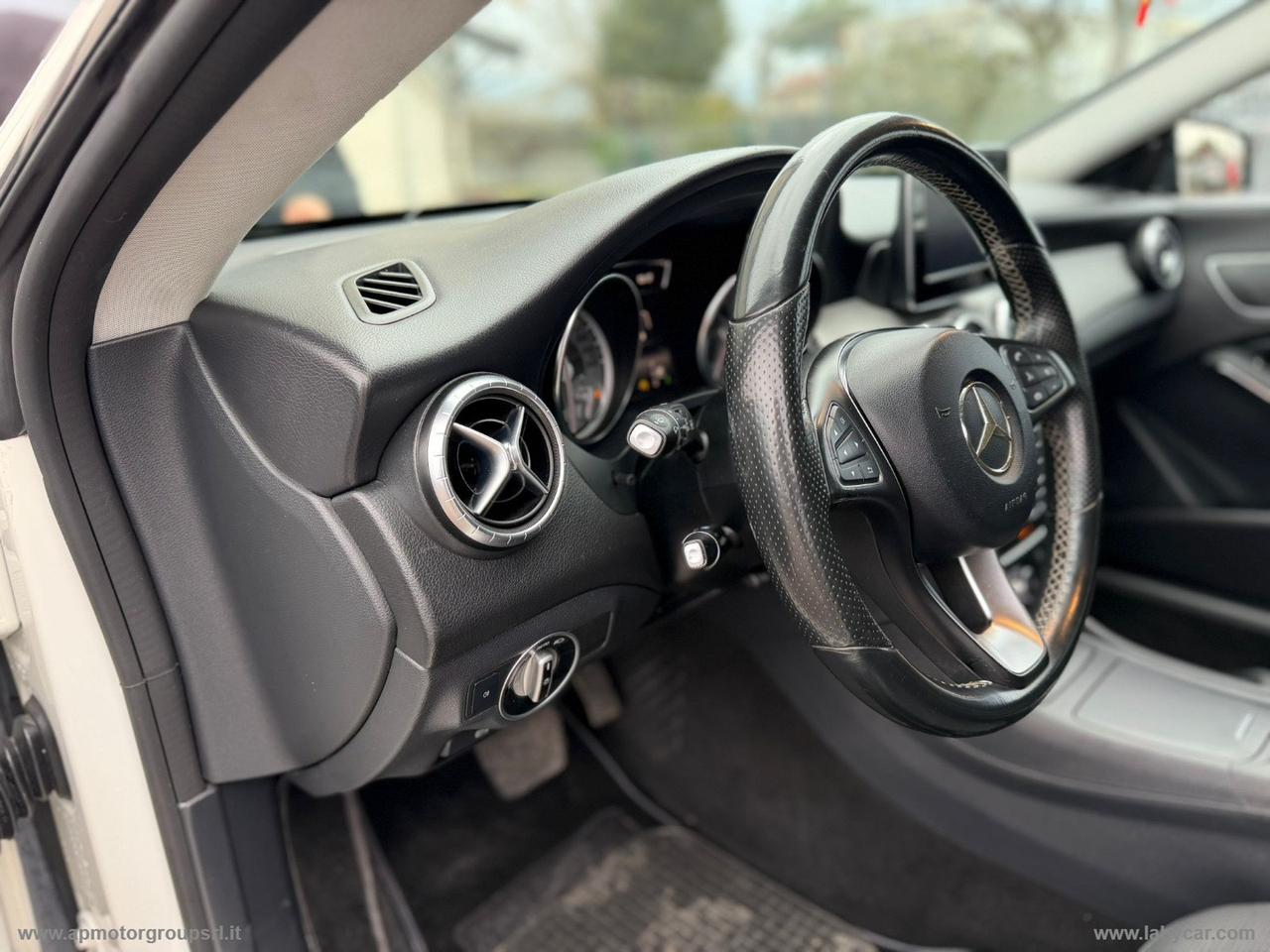 MERCEDES-BENZ CLA 220D S.W. Aut. Sport