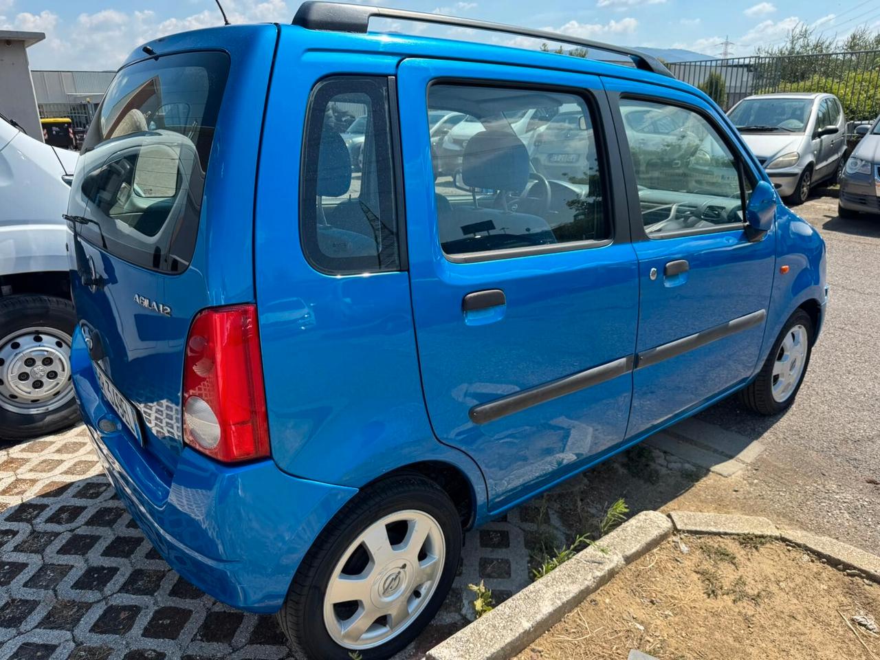 Opel Agila 1.2 16V Comfort
