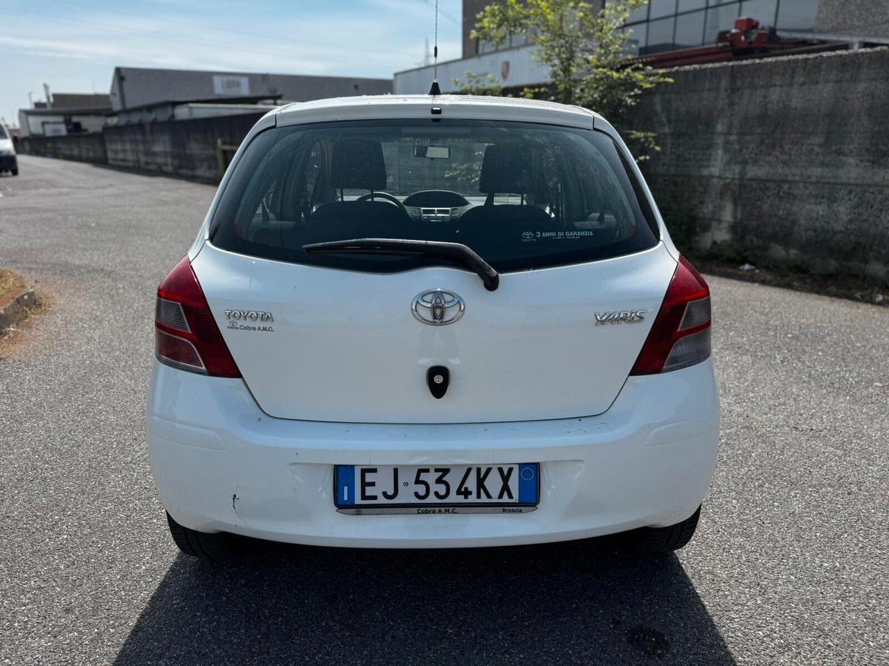 Toyota Yaris 1.0 5 porte Sol