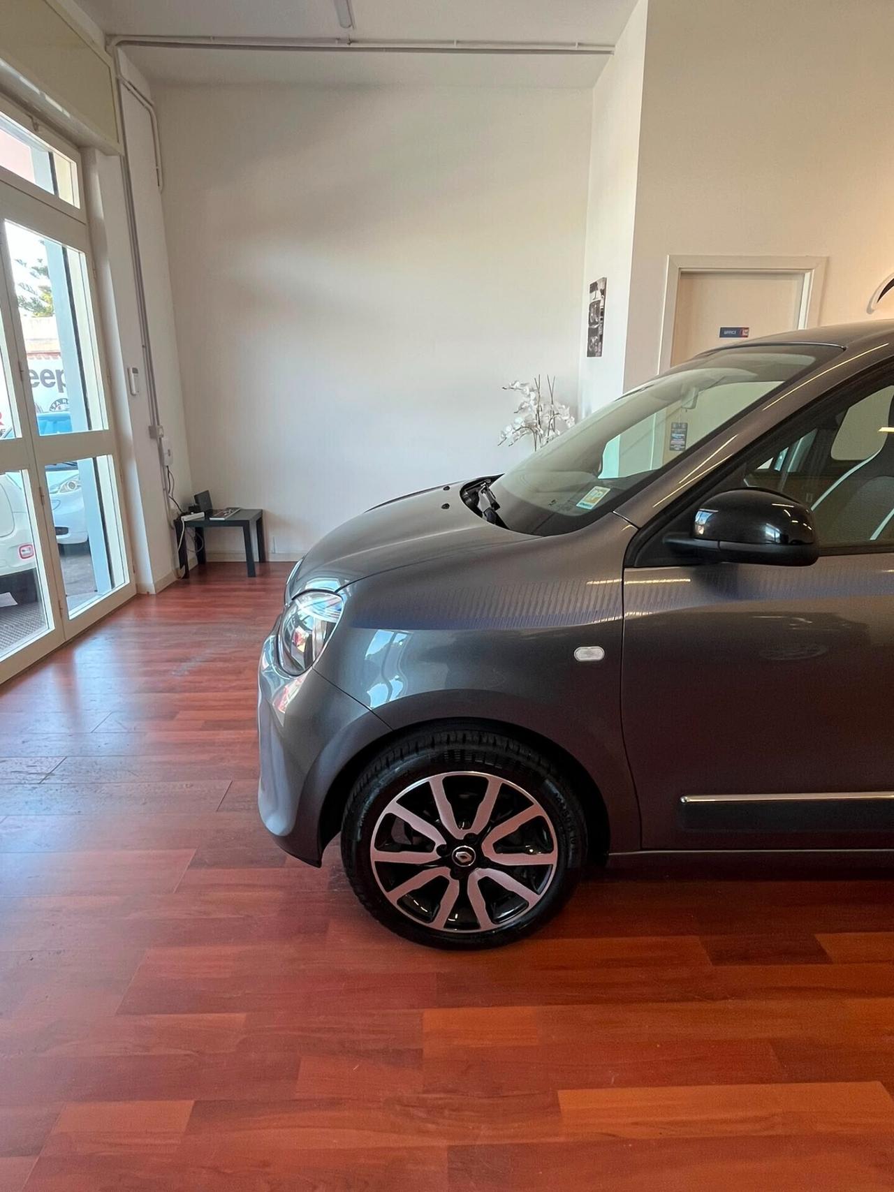 Renault Twingo 900 turbo 90 CV Automatica COSMIC