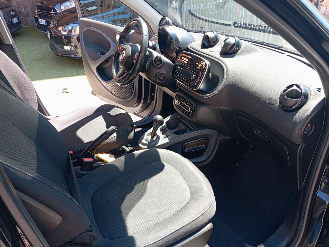 Smart ForFour 70 1.0 twinamic Passion offerta del mese