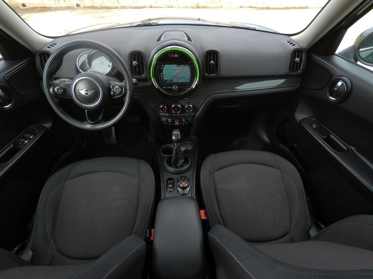 Mini Cooper D Countryman 2.0 Business Autom.
