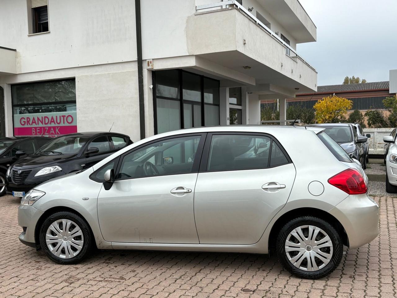 Toyota Auris 1.4 D-4D 5 porte Sol
