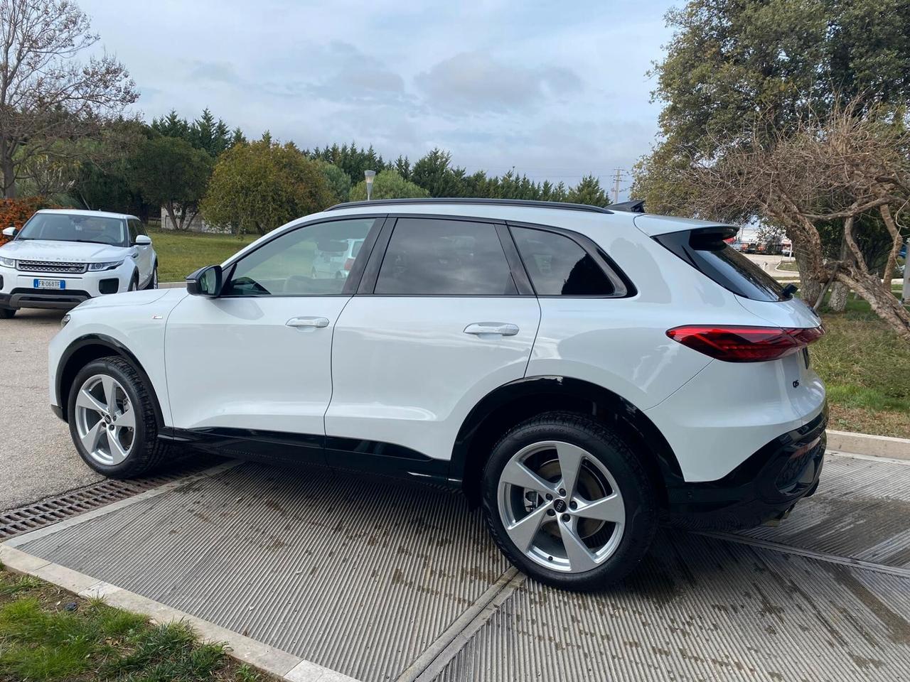 Audi Q5 40 TDI 204 CV quattro Stronic Sline