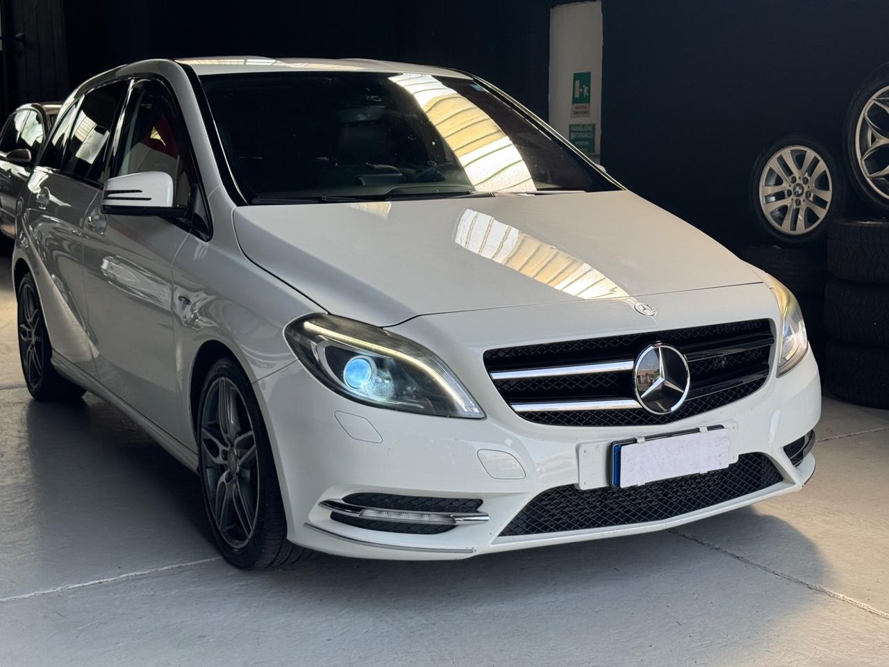 Mercedes-benz B 180 CDI BLUEEFFICIENCY PREMIUM (80 KW)