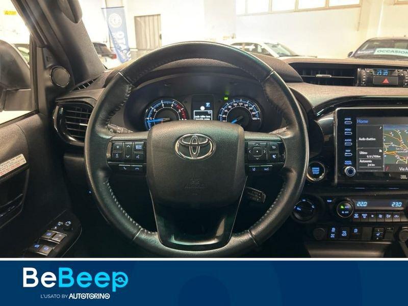 Toyota Hilux 2.8 D DOUBLE CAB INVINCIBLE 4WD AUTO