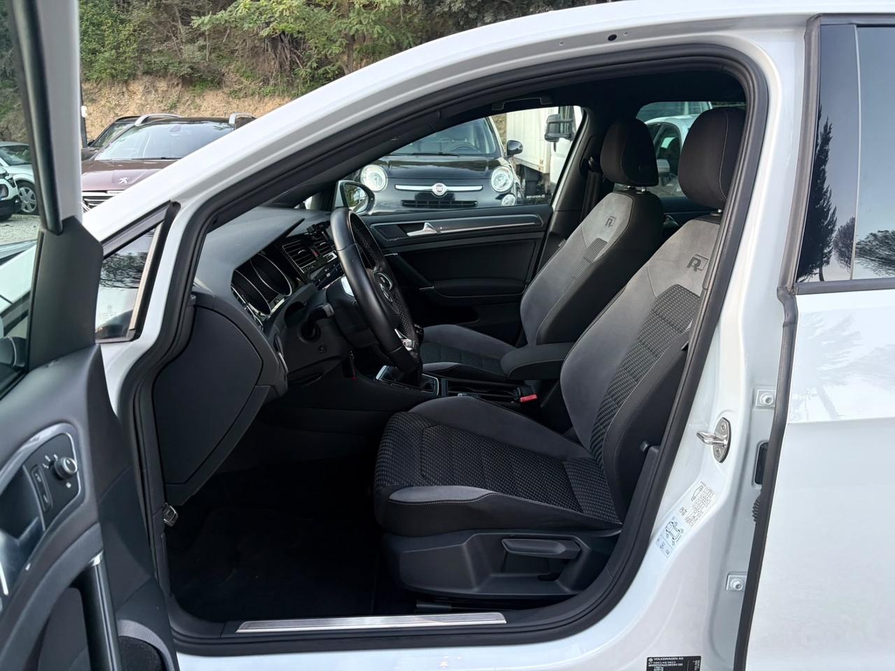 Volkswagen Golf 1.4 TSI R-Line Executive BlueMotion Technology