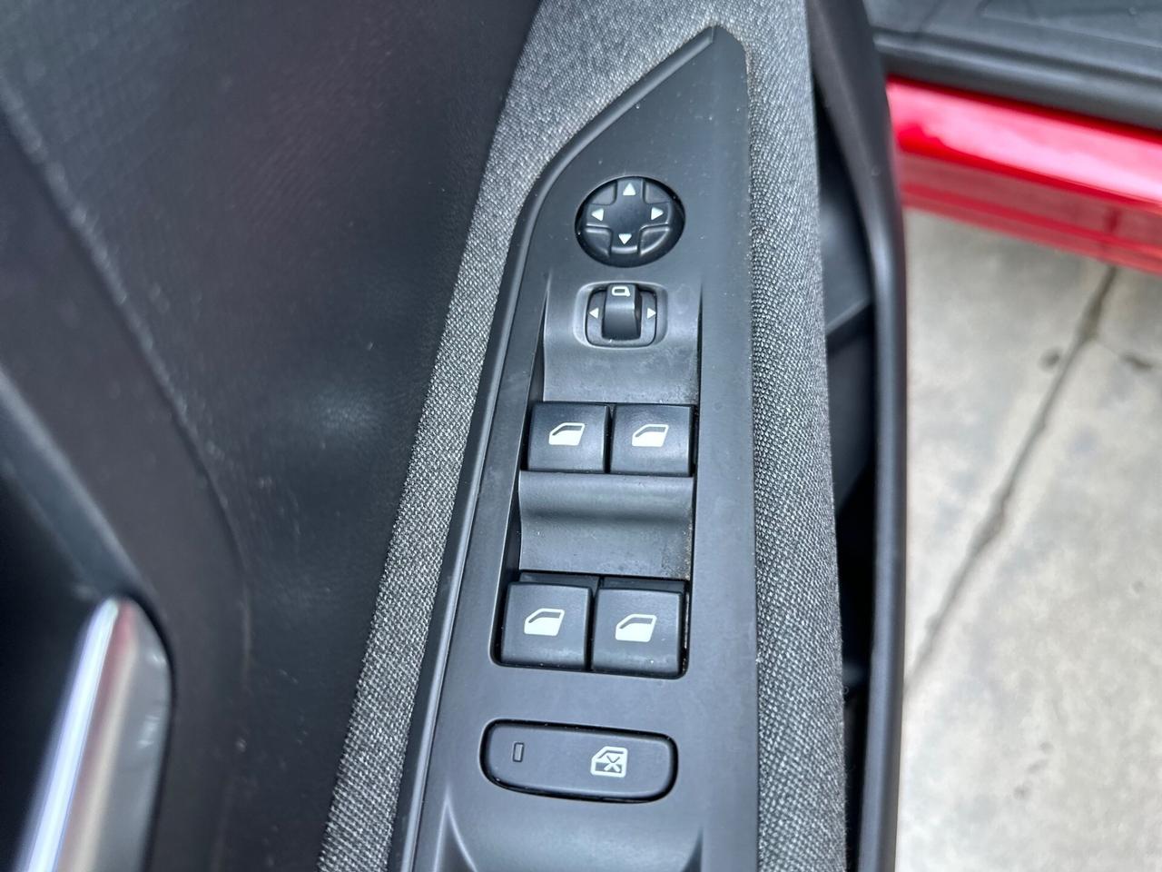 Peugeot 3008 BlueHDi 130 S&S EAT8 Business