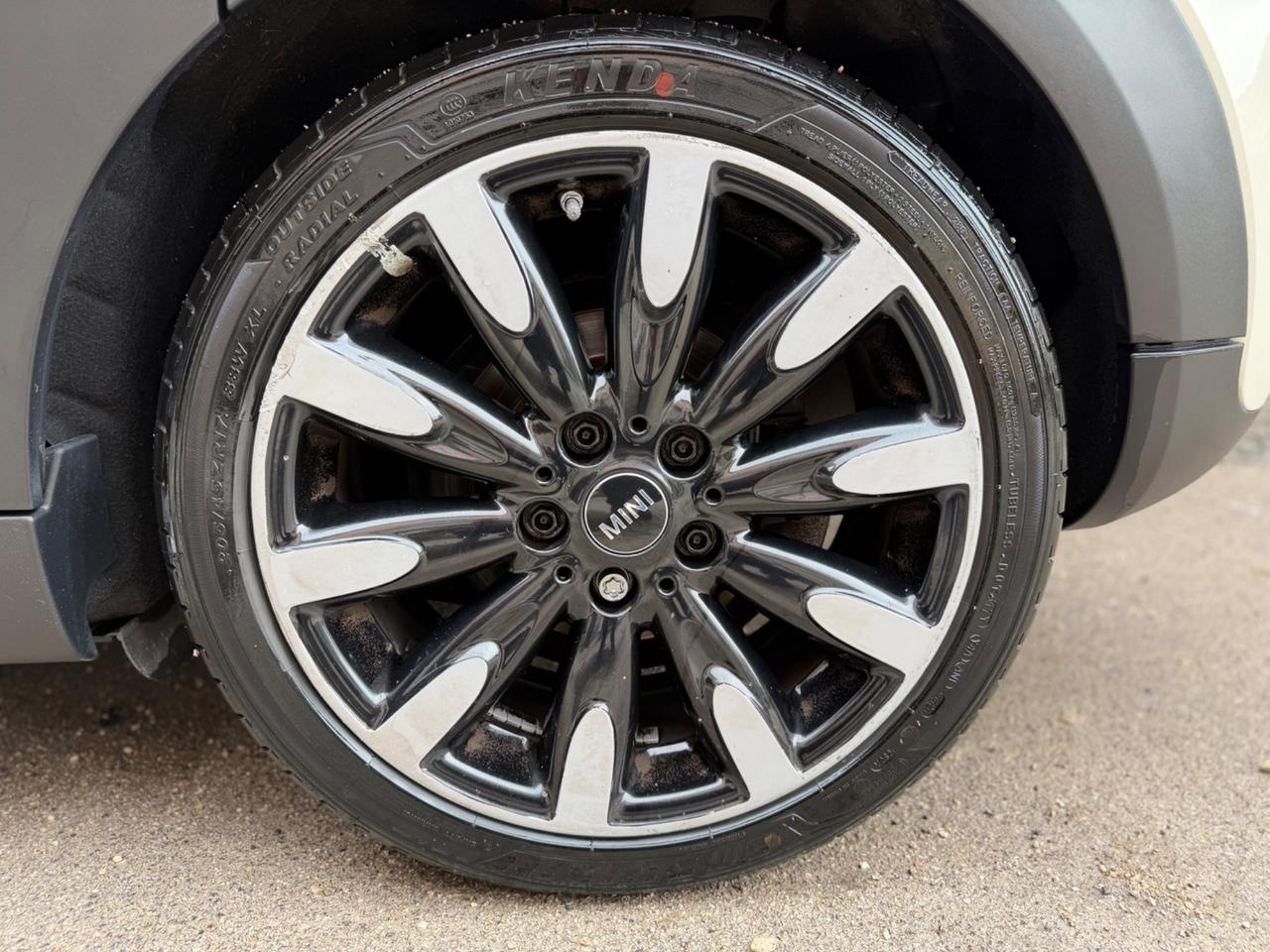 Mini 1.5 Cooper D 116cv auto 2016