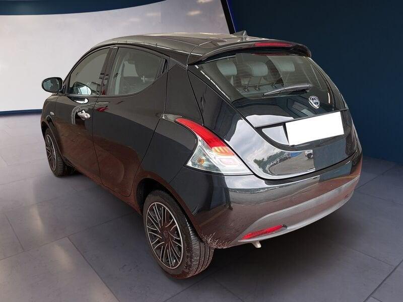 Lancia Ypsilon NUOVA My24 402 Oro 1.0