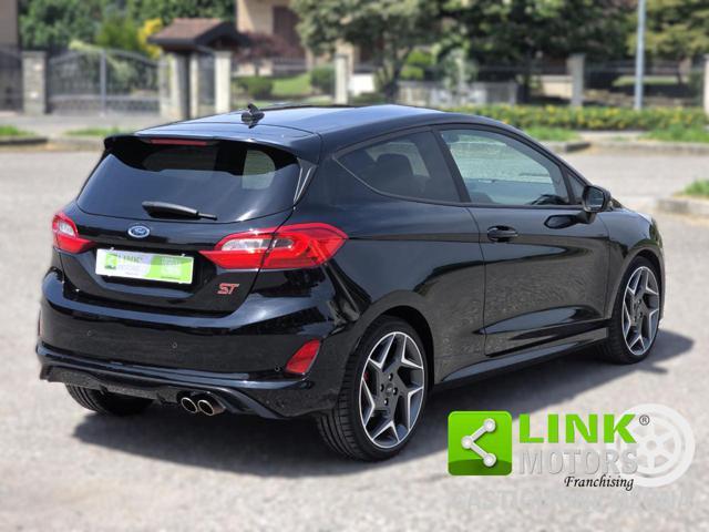 FORD Fiesta 1.5 Ecoboost 200 CV 3 porte ST