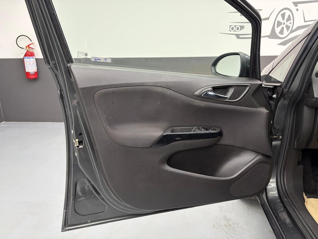 Opel Corsa 1.4 90CV GPL Tech 5 porte Innovation