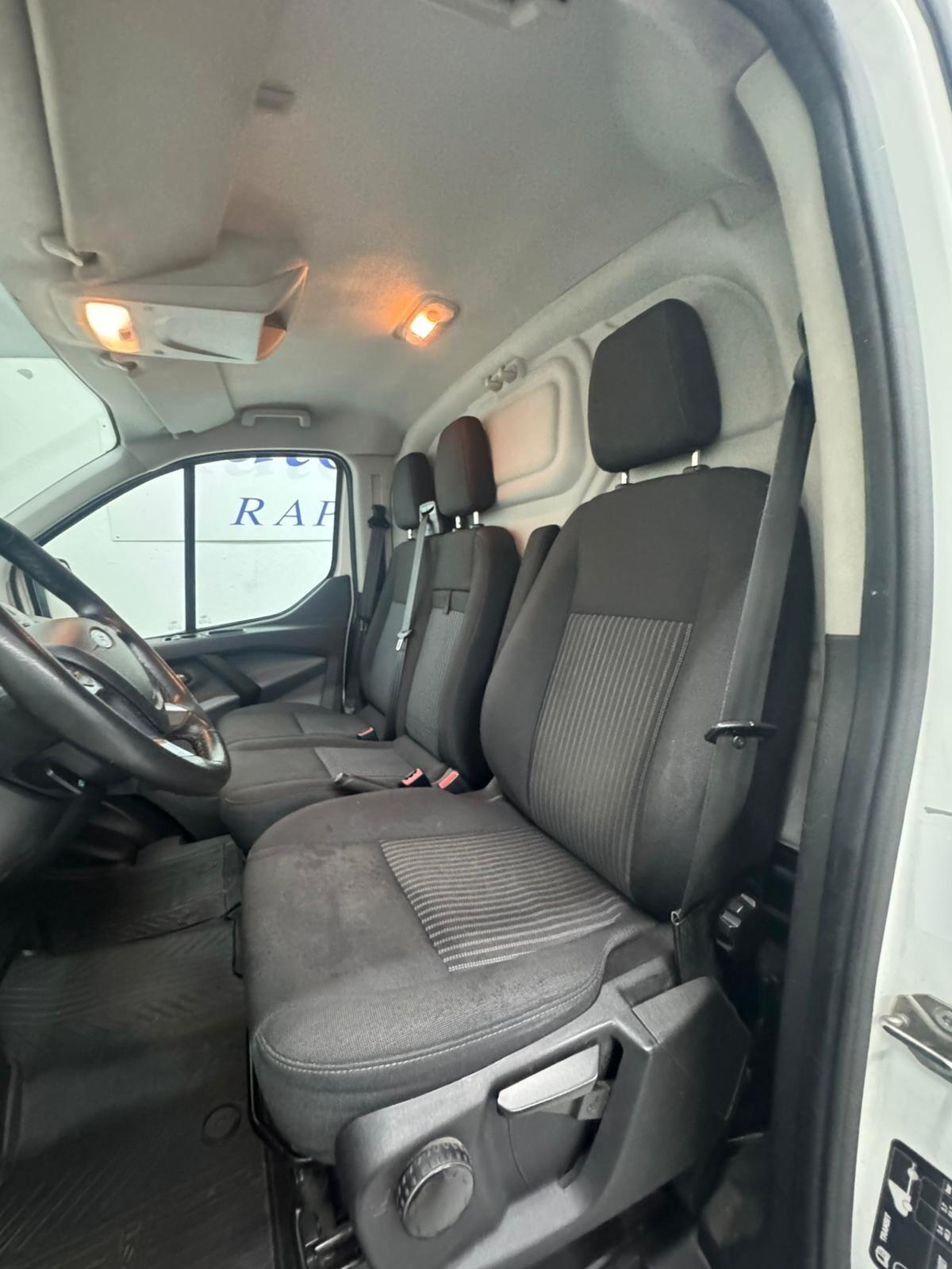 Ford Transit custom 2.0 TDI 130 CV anno 2017