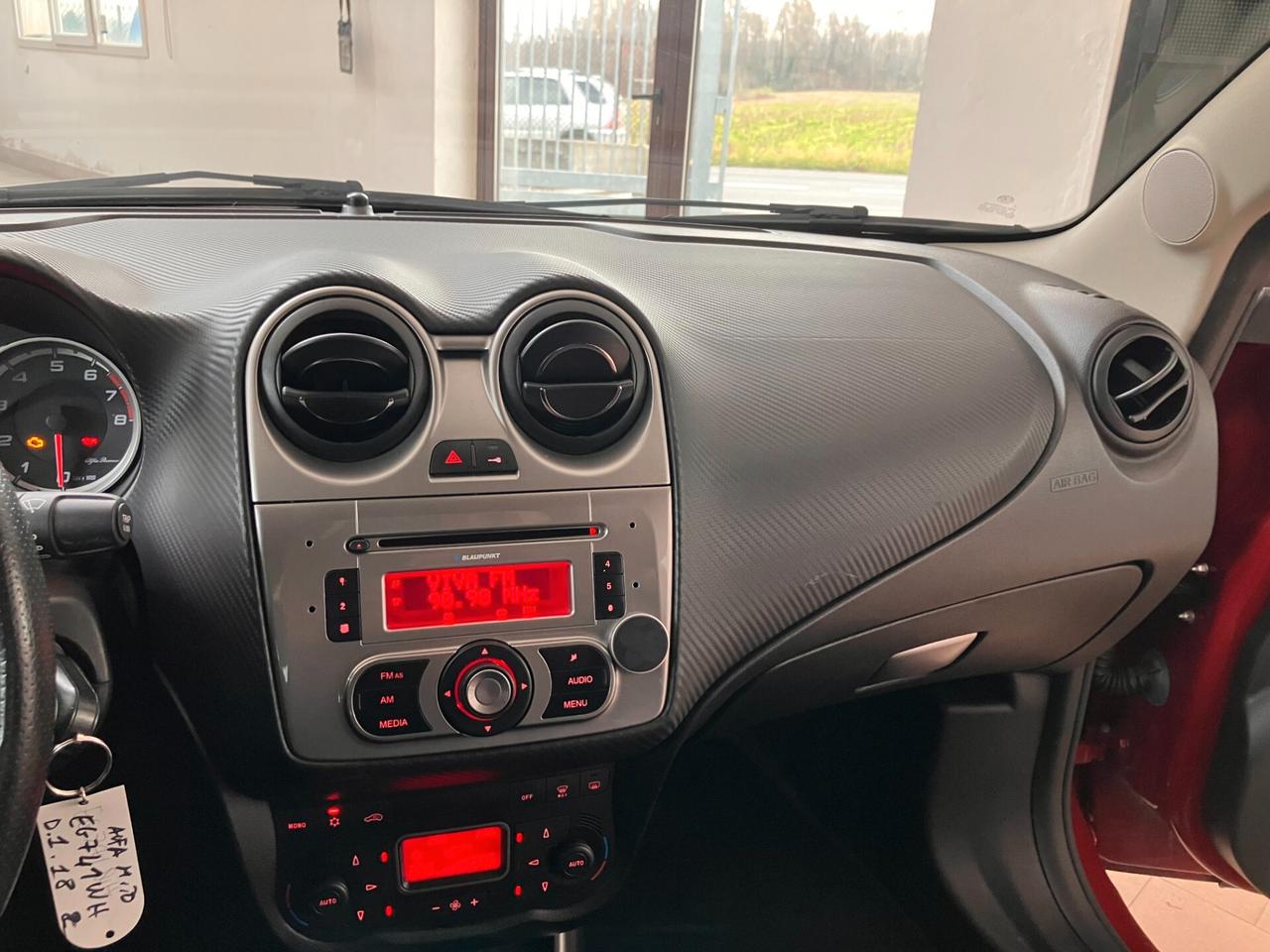 Alfa Romeo MiTo 1.4 Distinctive NEOPATENTATI