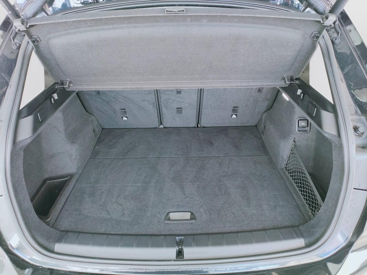 BMW X1 F48 2019 - X1 sdrive18d Advantage
