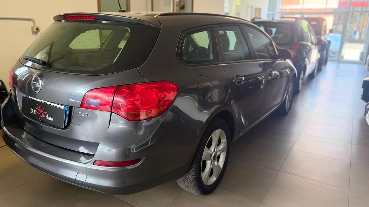 Opel Astra 1.7 CDTI 110Cv Sports Tourer Cosmo Fleet