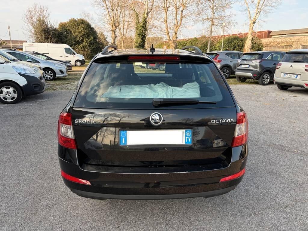 Skoda Octavia 1.6 TDI CR 105 CV Wagon Elegance
