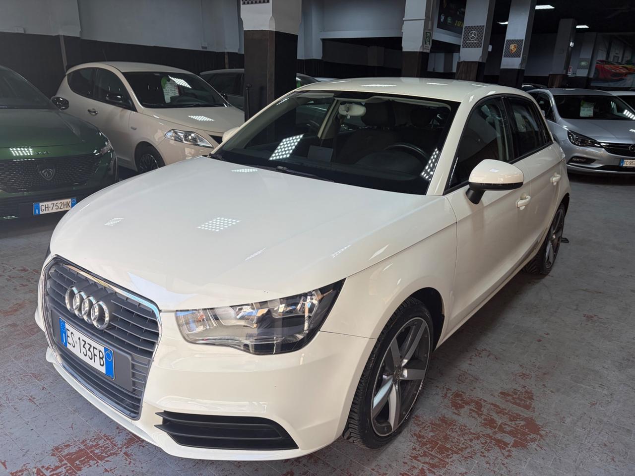 Audi A1 SPB 1.6 TDIAttraction