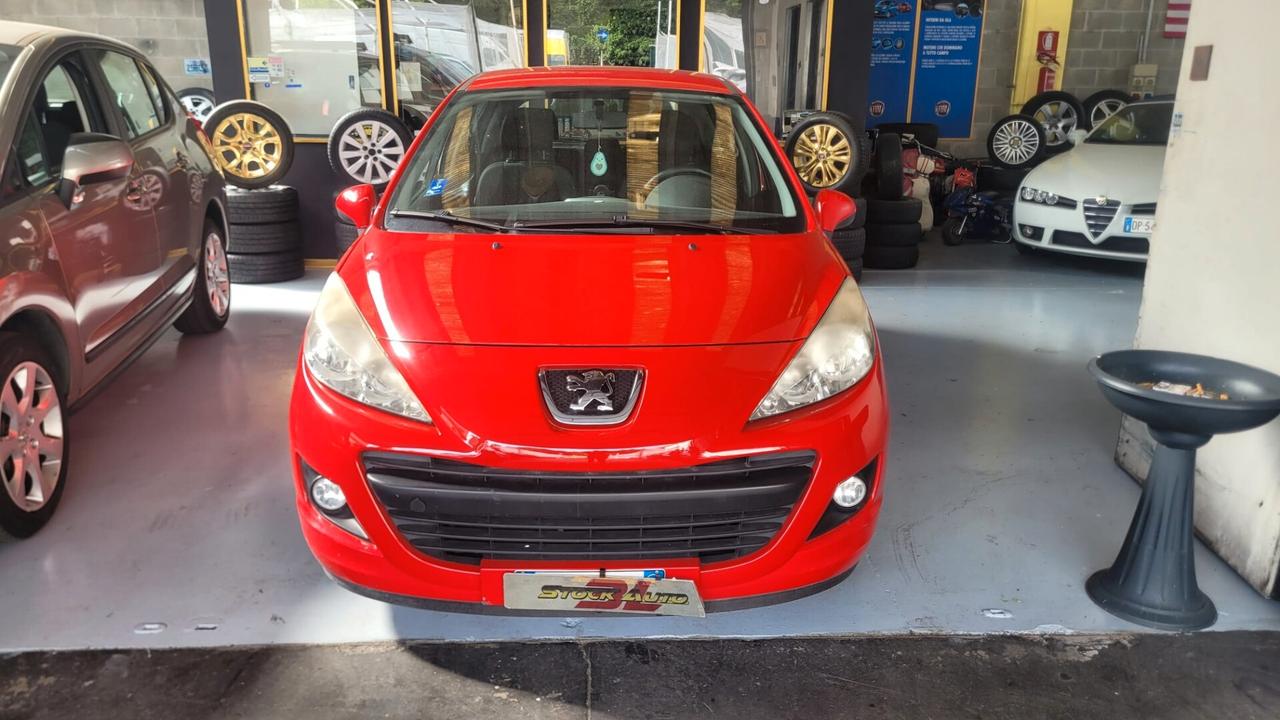 Peugeot 207 1.4 8V 75CV 5p.