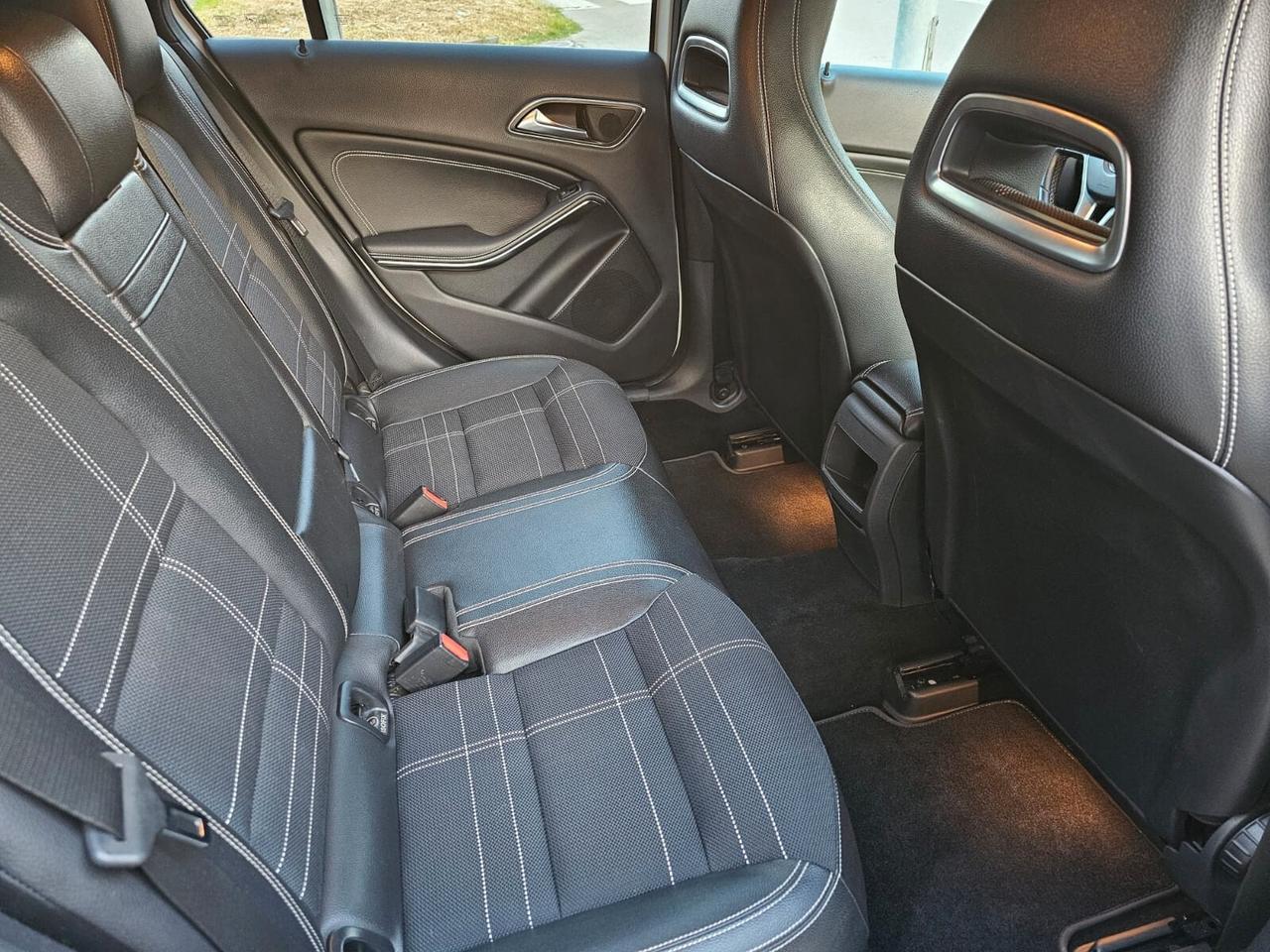 Mercedes-benz A 200 CDI 136cv Sport*Pelle*Bi-Xeno*18*Camera*