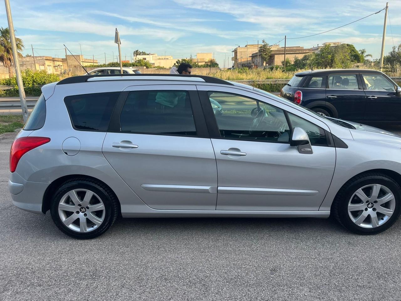 Peugeot 308 1.6 8V e-HDi Stop&Start SW Active 2013