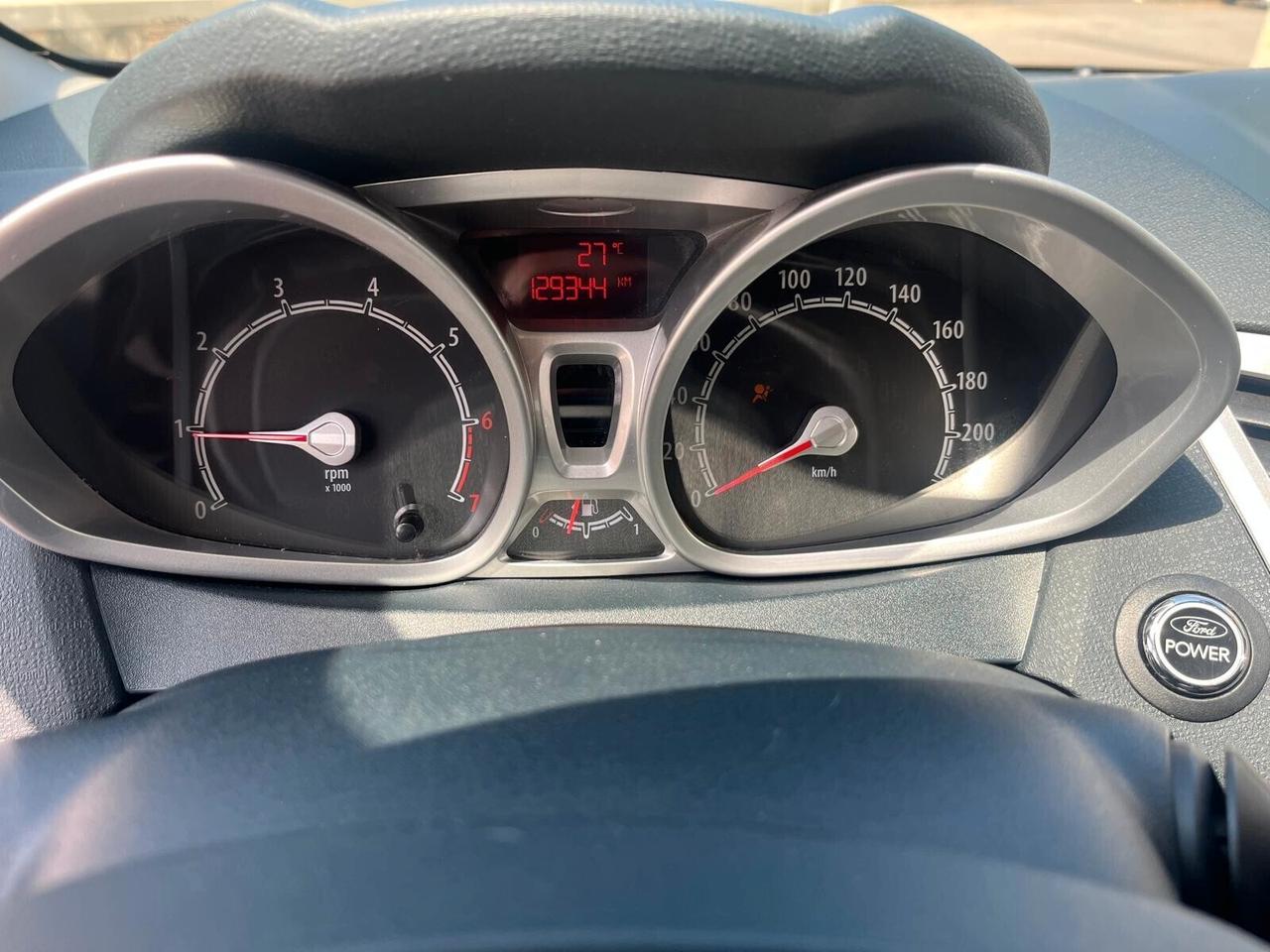 Ford Fiesta Titanium 1.4 5 porte Bz.- GPL
