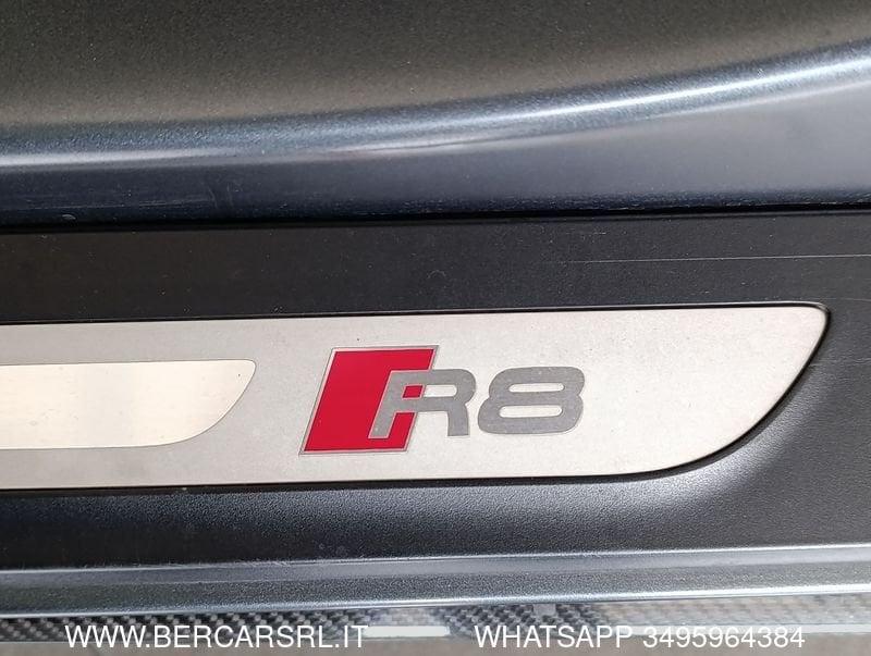 Audi R8 Spyder 5.2 FSI quattro S tronic plus