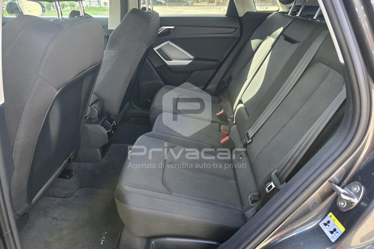 AUDI Q3 35 TDI quattro S line edition