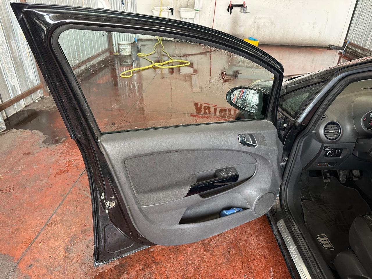 Opel Corsa 1.2 85CV 5 porte GPL-TECH Club