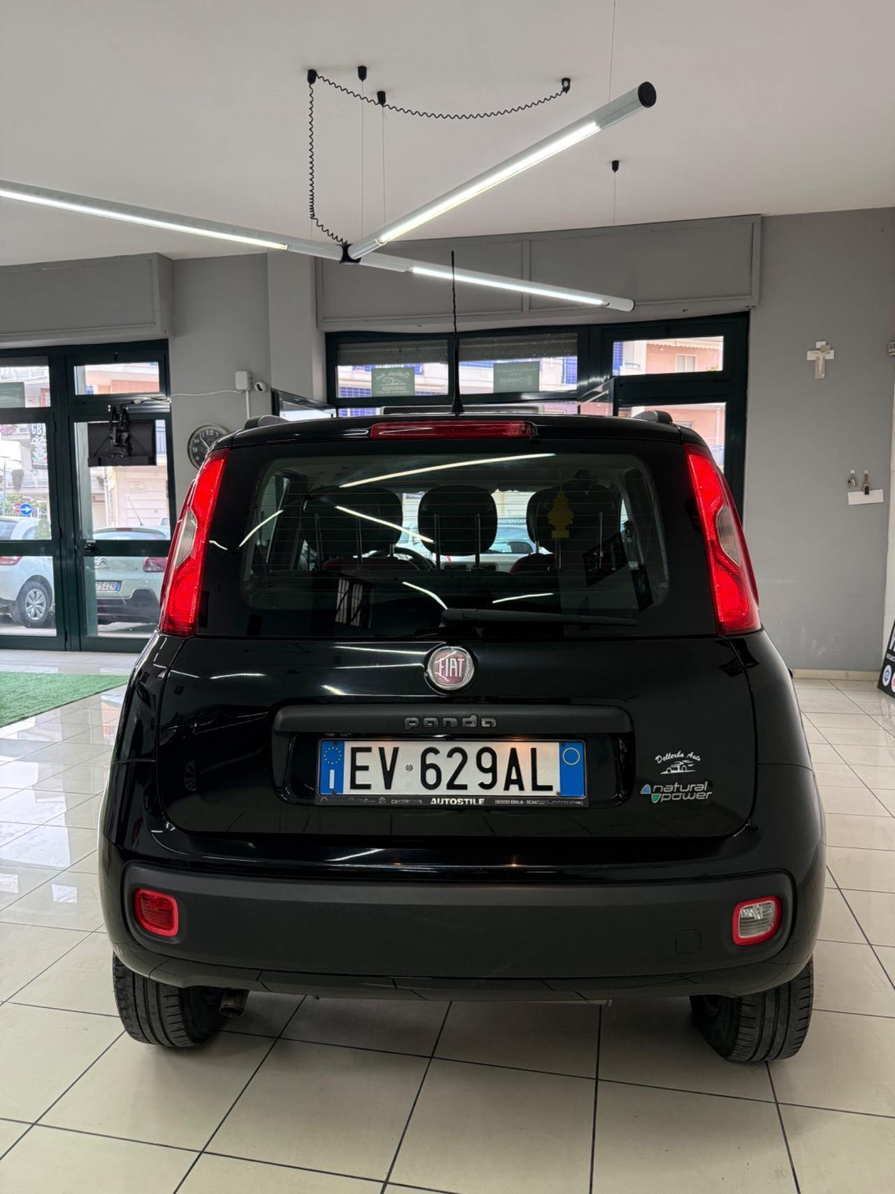 Fiat Panda 0.9 TwinAir Turbo Natural Power Lounge