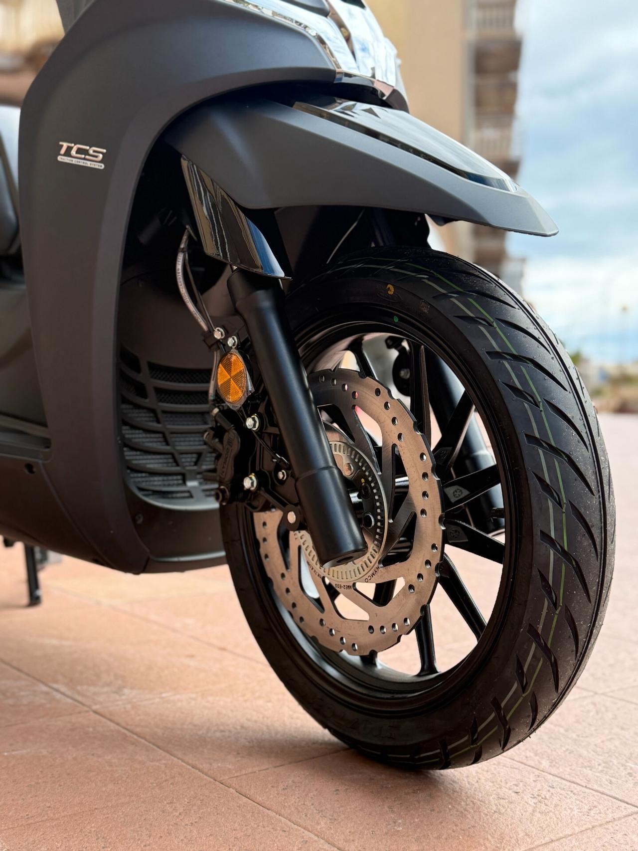 Kymco Agility 350
