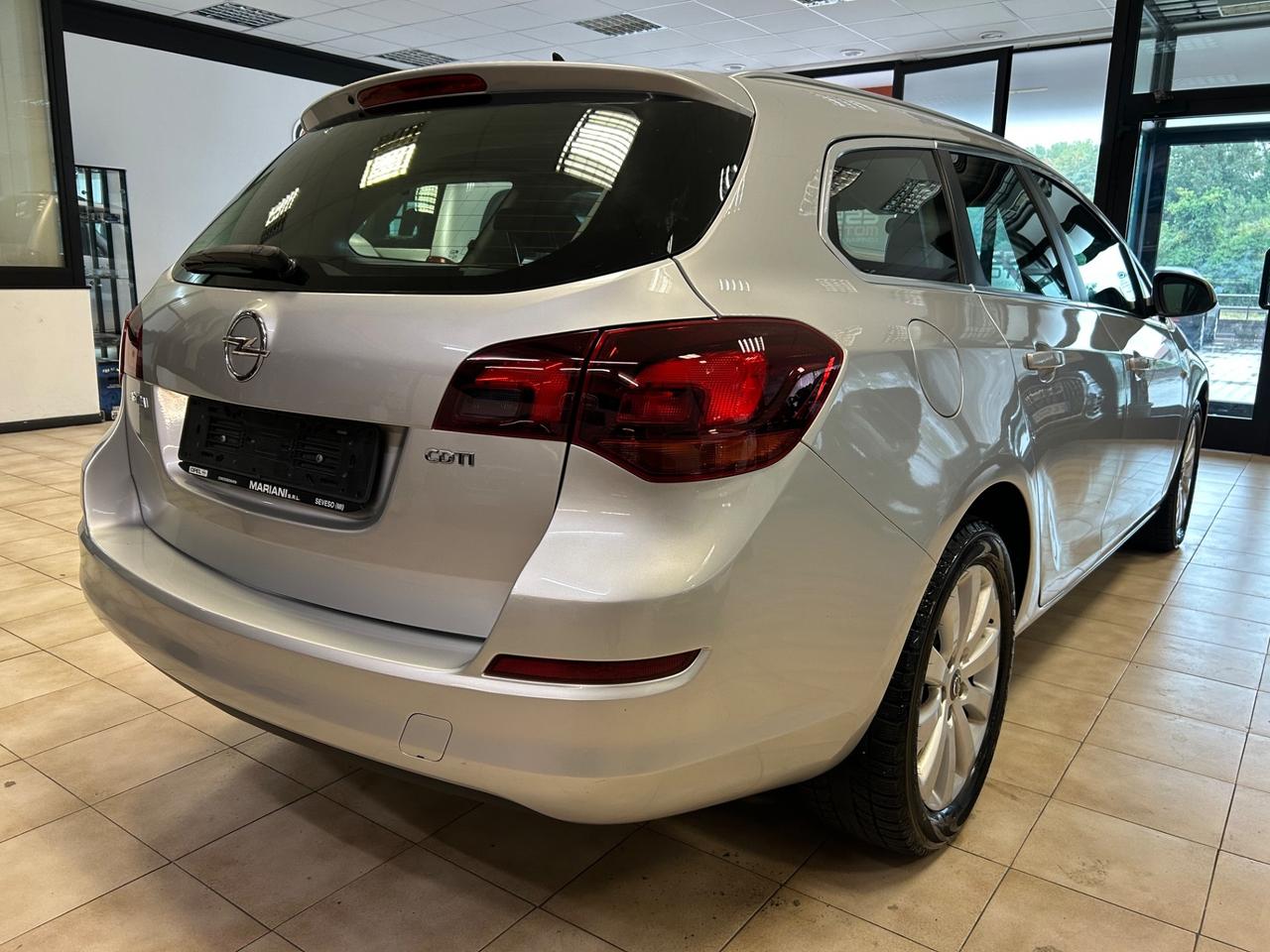 Opel Astra - 2012 1.7 CDTI 125CV