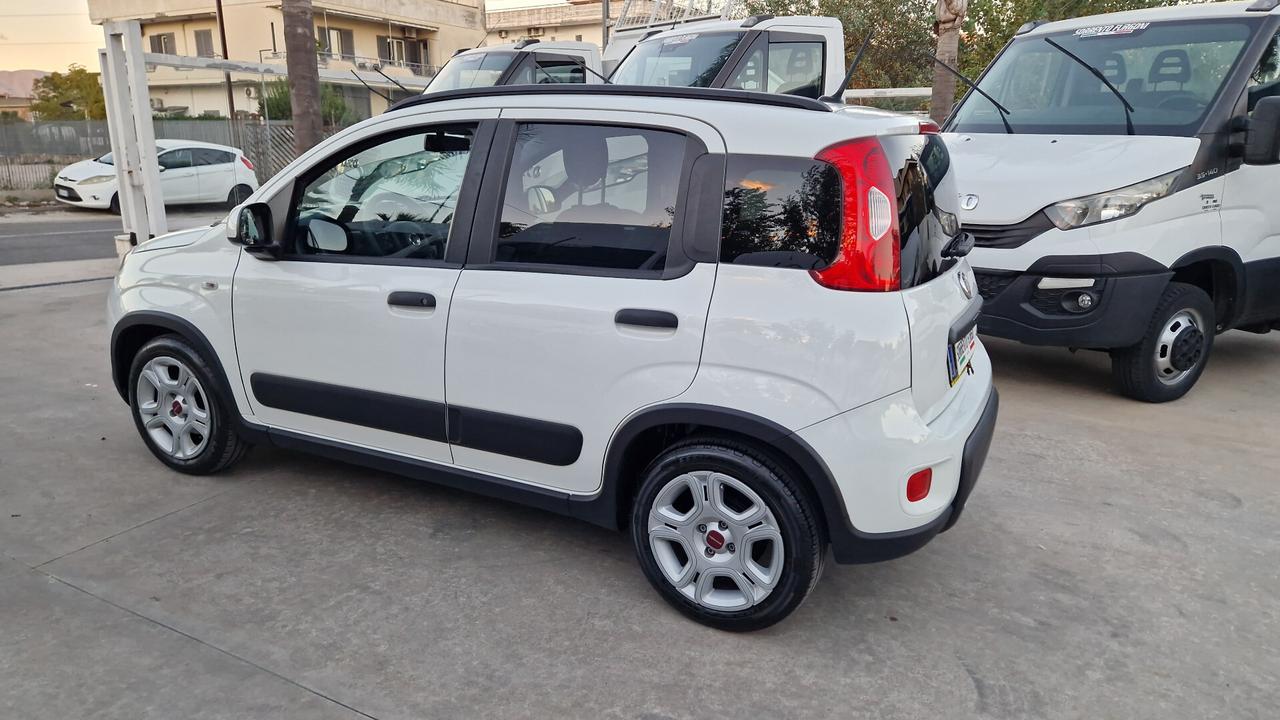 Fiat Panda 1.0 FireFly S&S Hybrid City Cross-PREZZO REALE