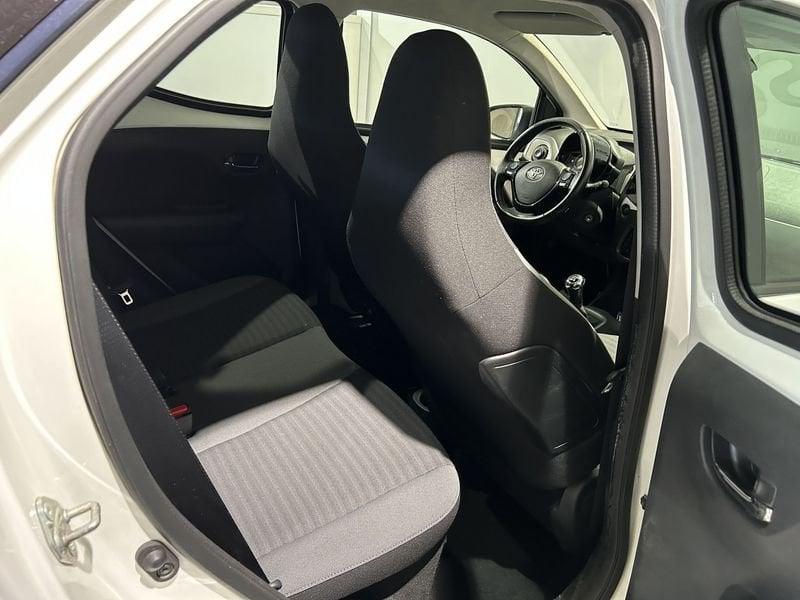 Toyota Aygo Aygo 1.0 VVT-i 72 CV 5 porte x-play + CERCHI IN LEGA