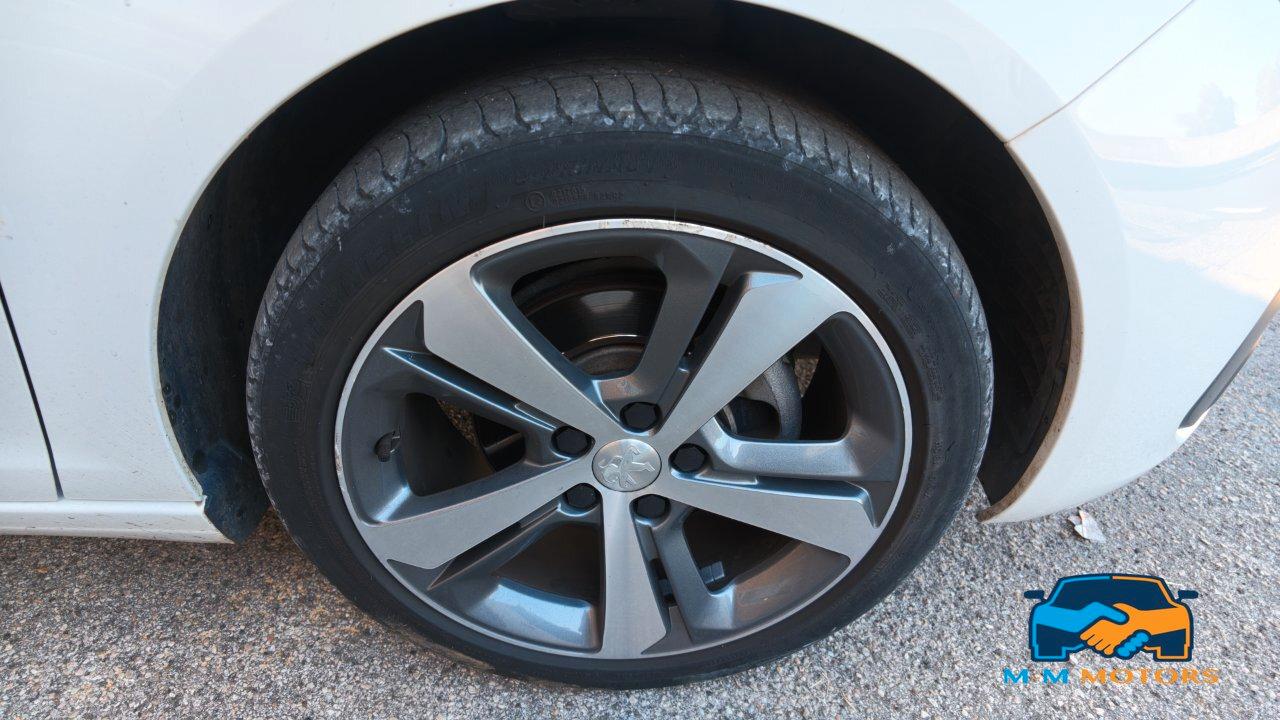 Peugeot 308 Station Wagon 308 SW Allure 130cv my18