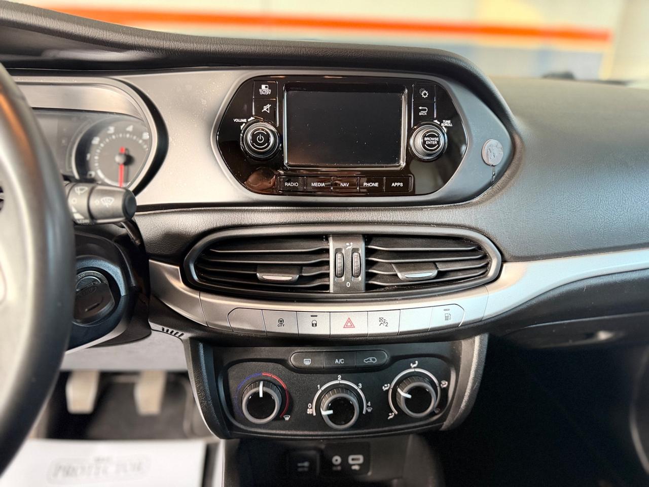 Fiat Tipo 1.4 T-Jet 120CV GPL 5 porte Lounge NEOPATENTATI