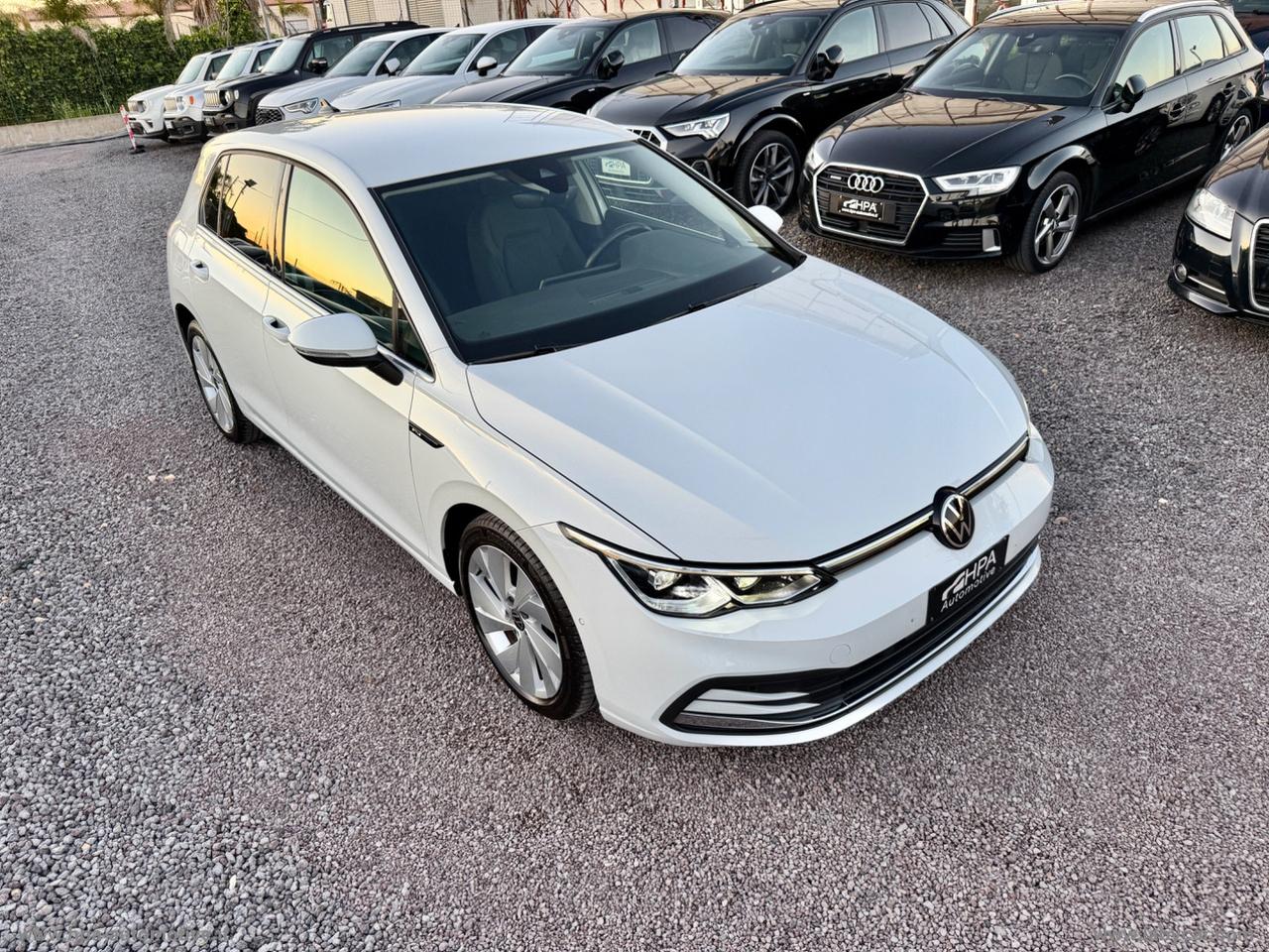 VOLKSWAGEN Golf 1.5 TSI 150CV Style NAVI IQ-LIGHT RETROCAMERA