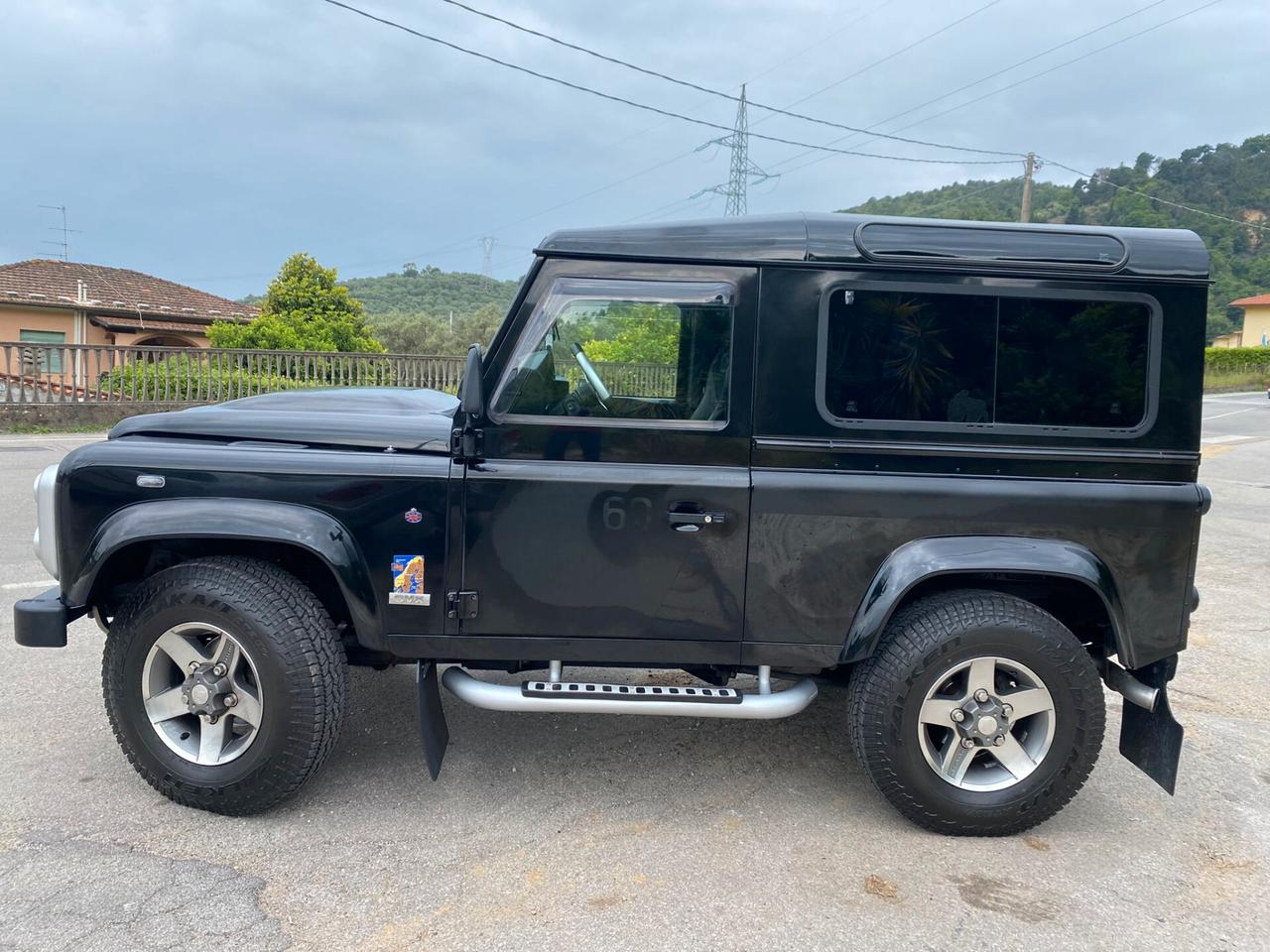 Land Rover Defender 90 2.4 TD4 Station Wagon SE 60° Anniversario SVX