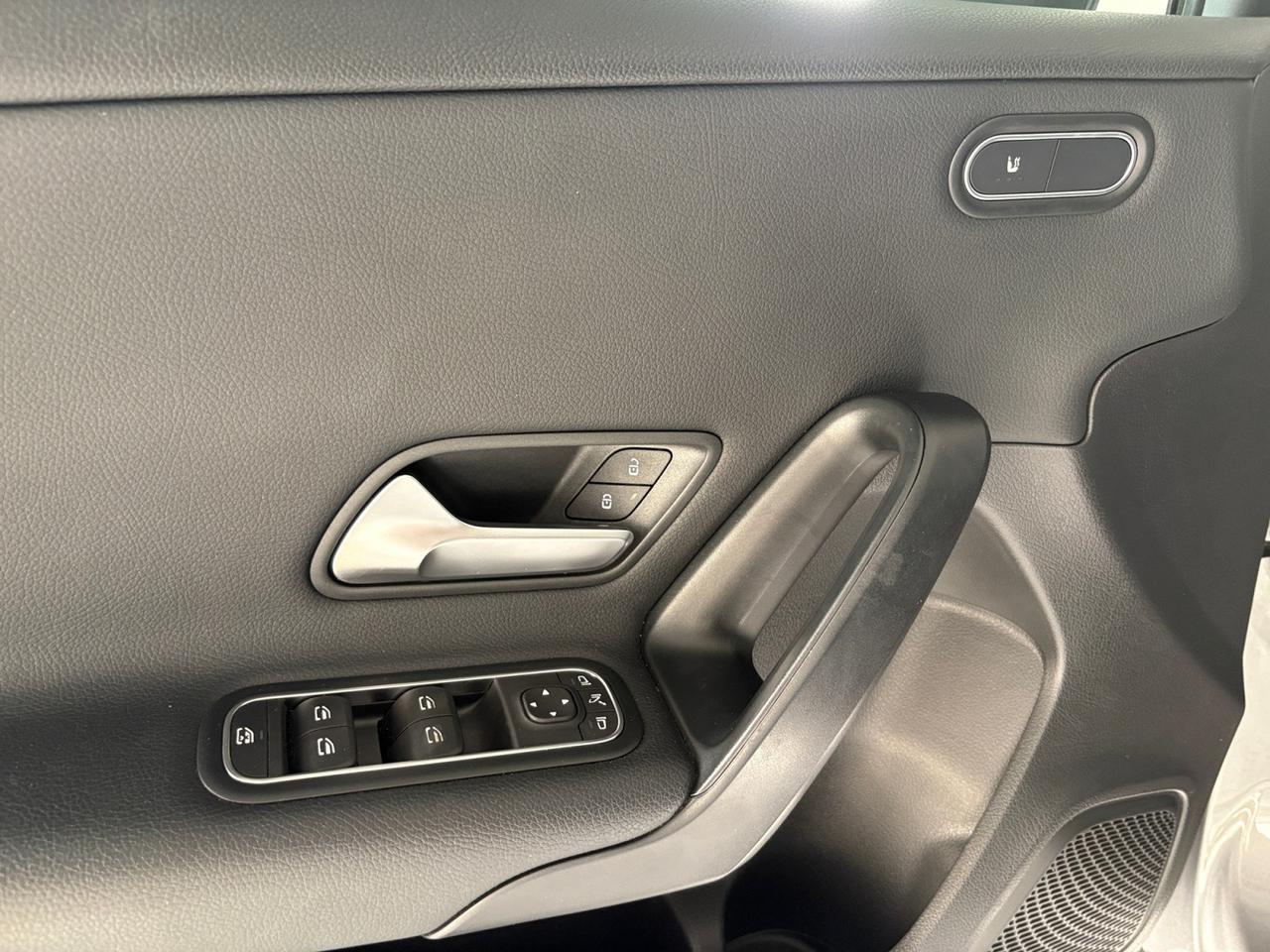 Mercedes-Benz Classe A - W177 2023 - A 180 d Advanced auto